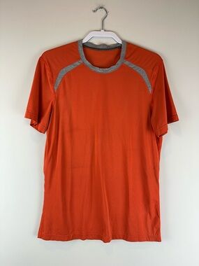 Lululemon Men’s Orange Gray Short Sleeve Athletic Athleisure Casual Shirt Medium